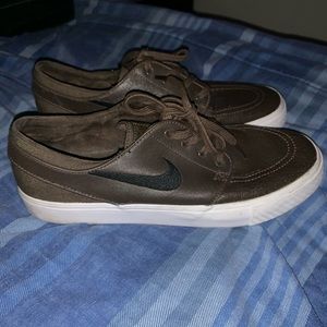 Nike Stefan Janoski leather shoes